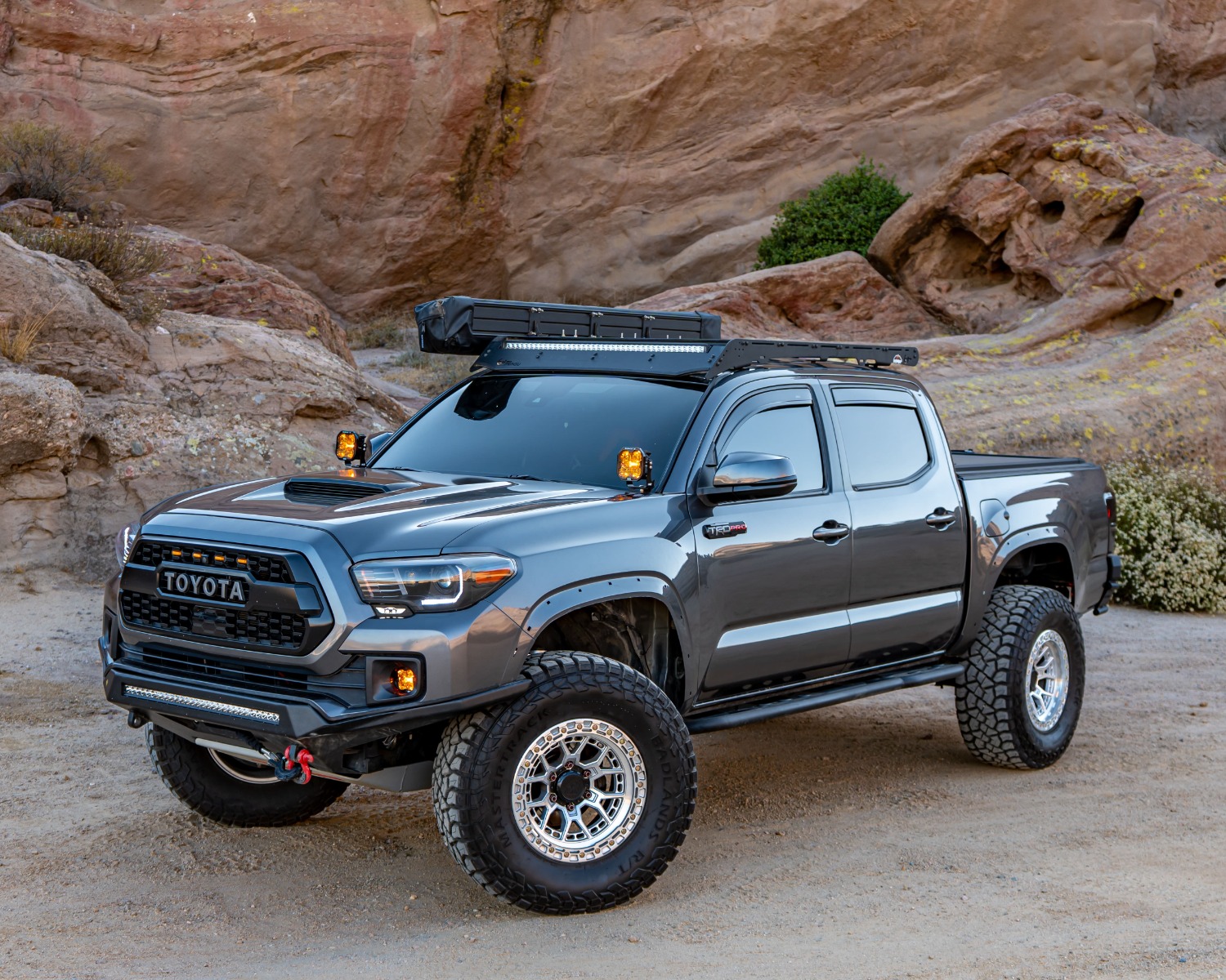 Mastertrack Badlands GT Rugged-Terrain Tire