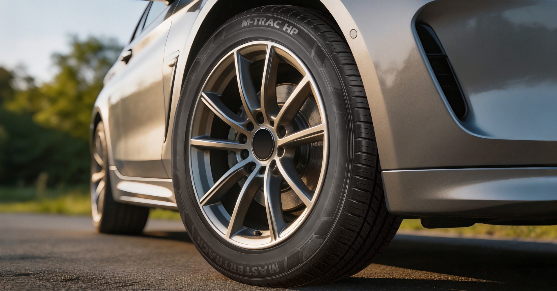 Mastertrack M-Trac HP Luxury Sedan Comfort
