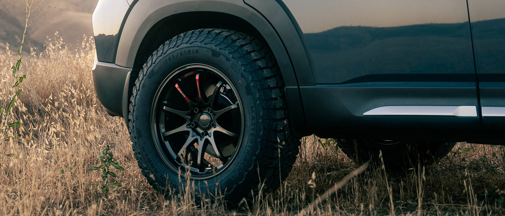 Mastertrack Badlands A/T Tire